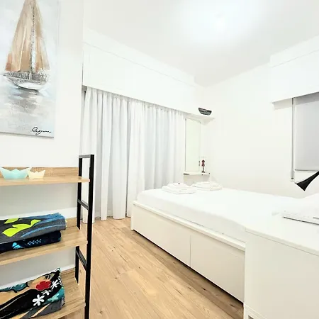 Modern Near Mckenzie * 라르나카