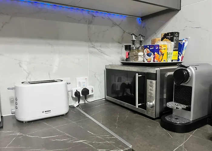 Modern Near Mckenzie Lägenhet